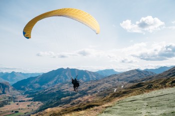 Trouvez une assurance en pratiquant le parapente Parapente et assurance de prêt immobilier